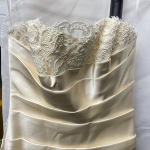 JENNY LEE COUTURE WEDDING DRESS